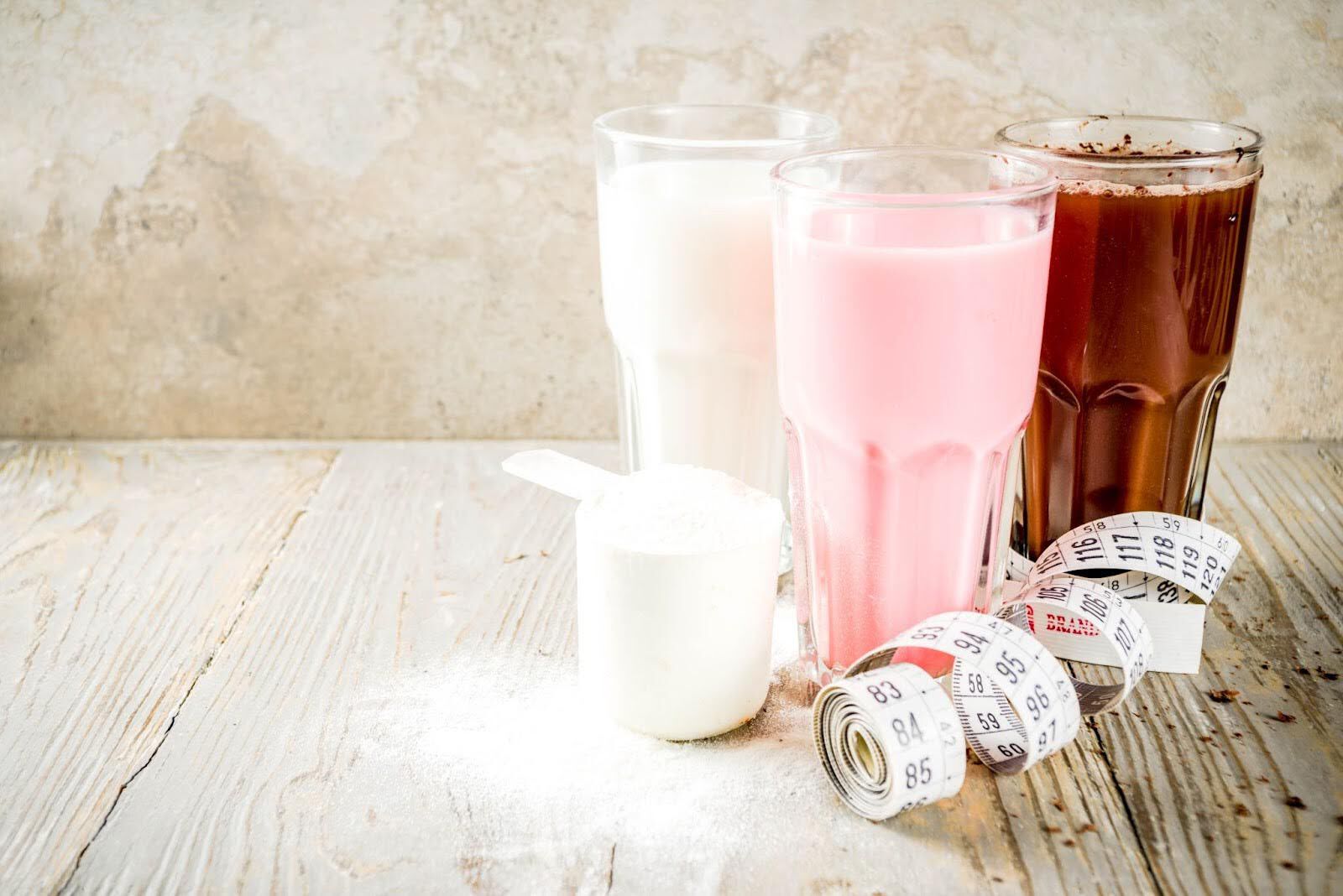 The Best Protein Shakes for Weight Loss: How to Choose the Right One According to a Dietitian