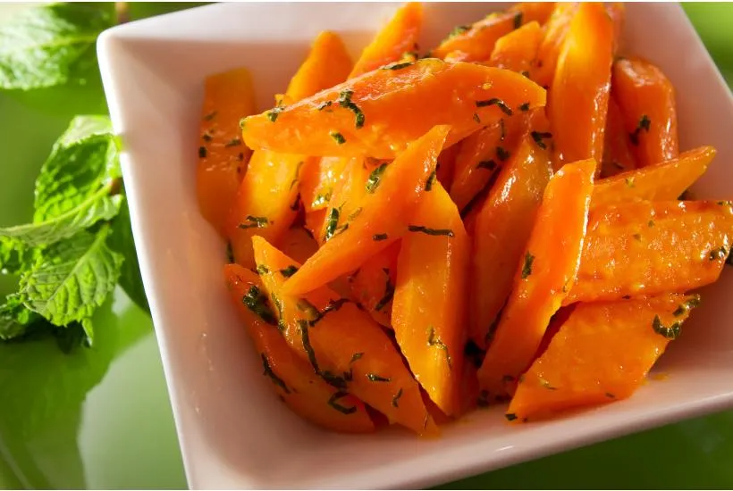 Bariatric-Friendly Recipe: Zesty Glazed Carrots