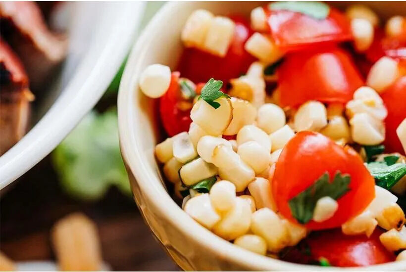Recipe: Charred Corn + Tomato Salsa (serves 2)